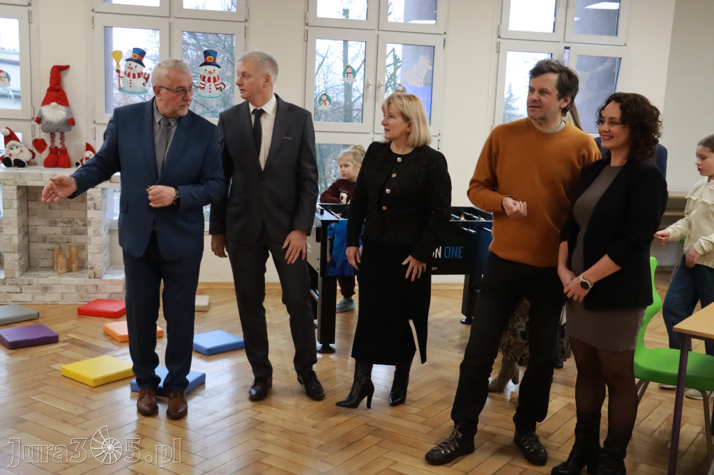 Fotorelacja: Uroczyste otwarcie windy oraz świetlicy szkolnej w SP3 Myszków