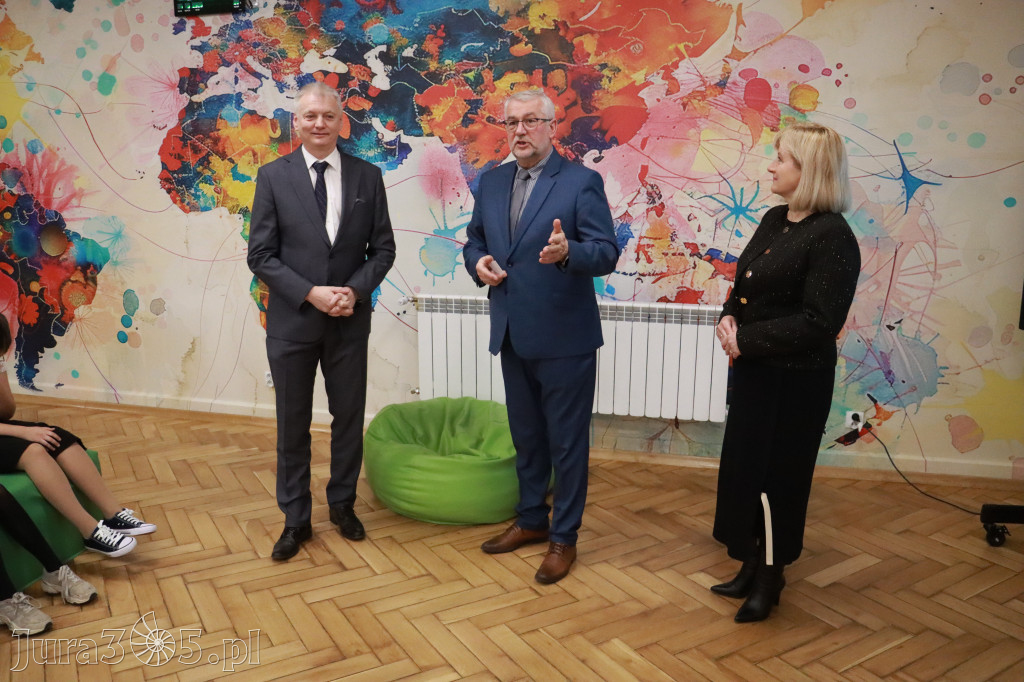 Fotorelacja: Uroczyste otwarcie windy oraz świetlicy szkolnej w SP3 Myszków