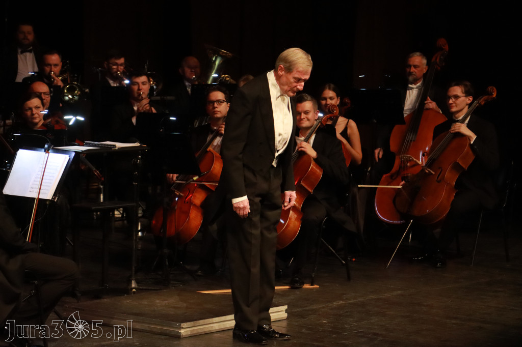 Fotorelacja I: Koncert Jubileuszowy Macieja Niesiołowskiego w MOK Zawiercie