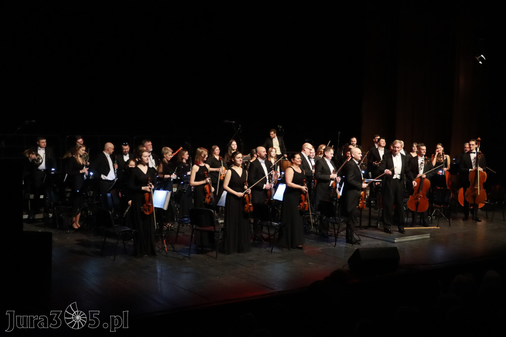 Fotorelacja I: Koncert Jubileuszowy Macieja Niesiołowskiego w MOK Zawiercie