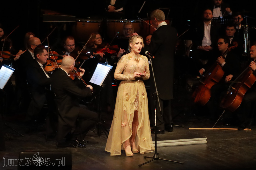 Fotorelacja I: Koncert Jubileuszowy Macieja Niesiołowskiego w MOK Zawiercie