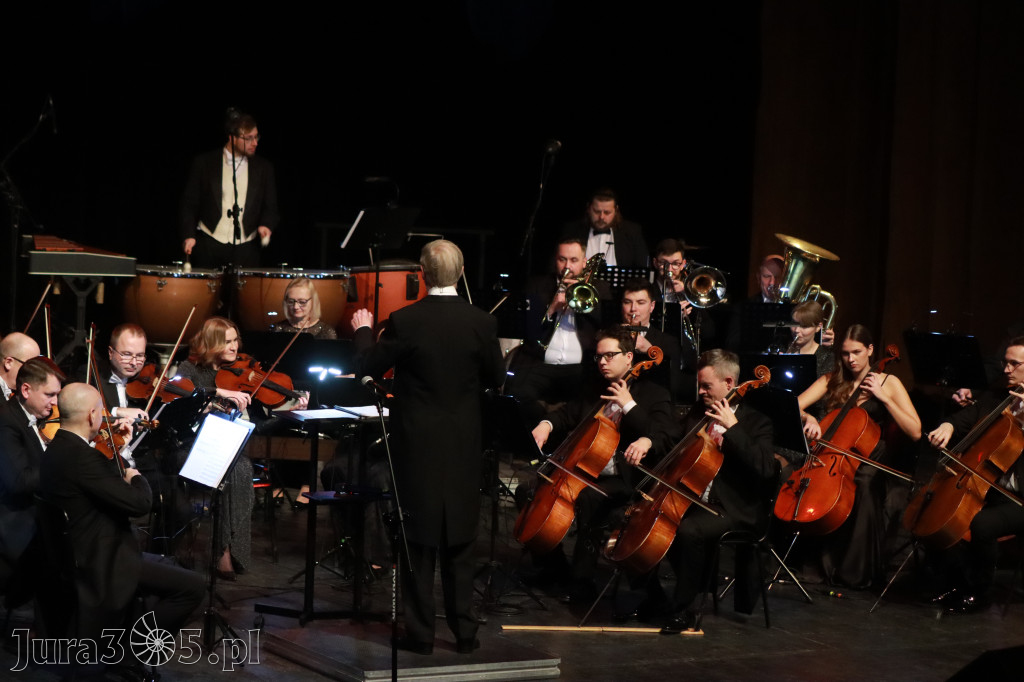 Fotorelacja I: Koncert Jubileuszowy Macieja Niesiołowskiego w MOK Zawiercie