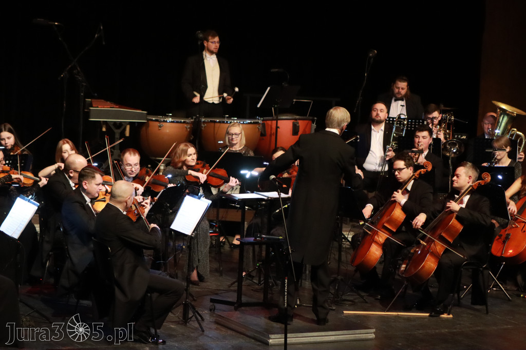 Fotorelacja I: Koncert Jubileuszowy Macieja Niesiołowskiego w MOK Zawiercie