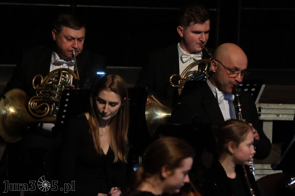 Fotorelacja I: Koncert Jubileuszowy Macieja Niesiołowskiego w MOK Zawiercie