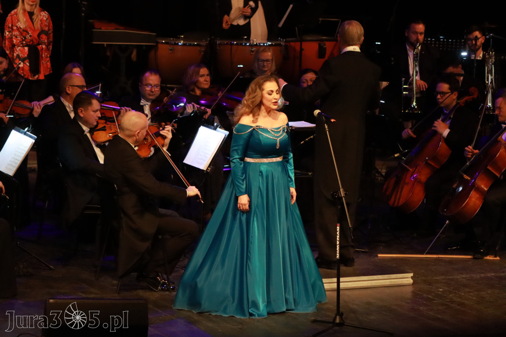 Fotorelacja I: Koncert Jubileuszowy Macieja Niesiołowskiego w MOK Zawiercie