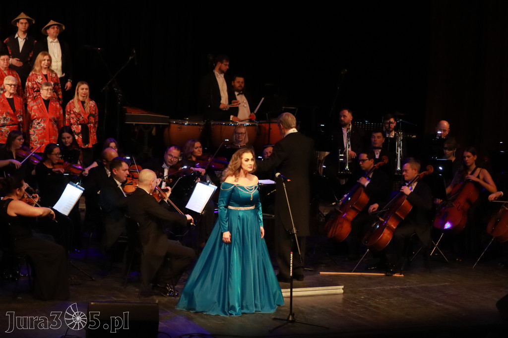 Fotorelacja I: Koncert Jubileuszowy Macieja Niesiołowskiego w MOK Zawiercie