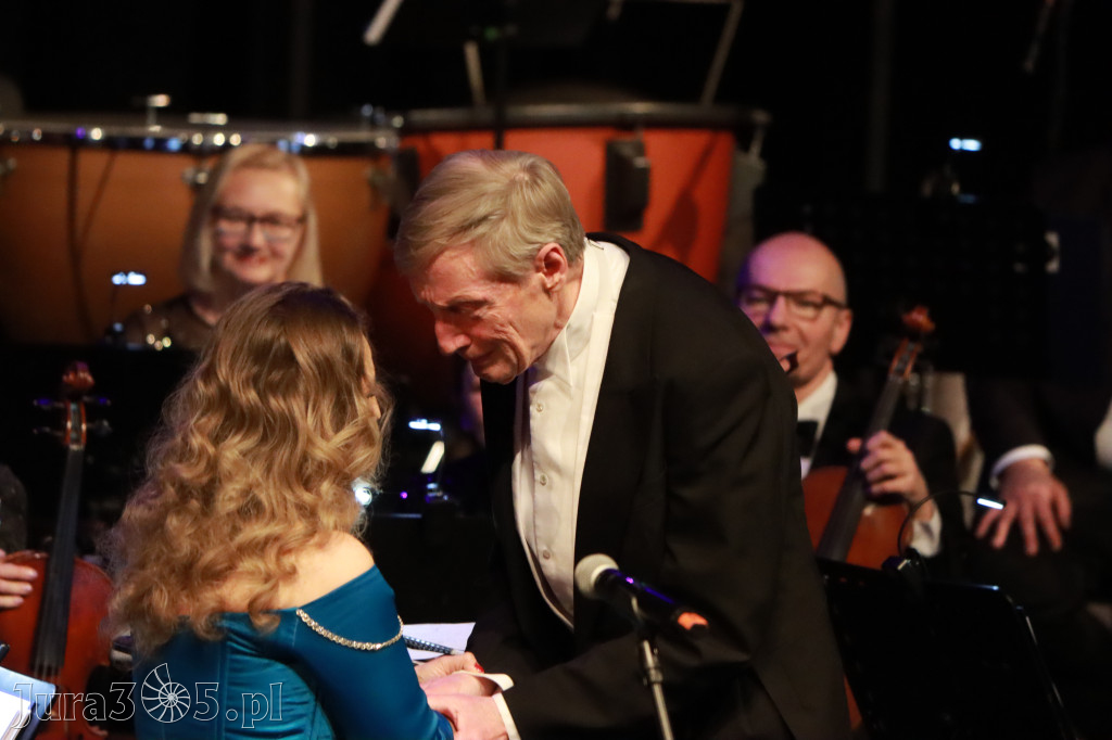 Fotorelacja I: Koncert Jubileuszowy Macieja Niesiołowskiego w MOK Zawiercie