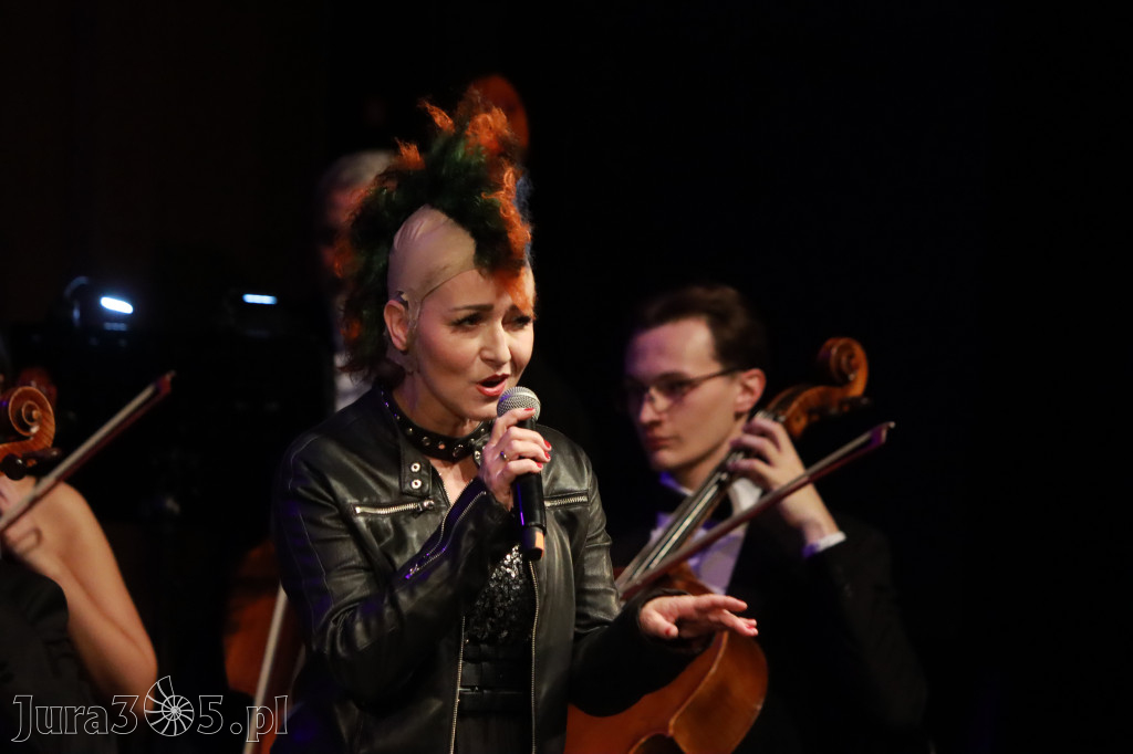 Fotorelacja I: Koncert Jubileuszowy Macieja Niesiołowskiego w MOK Zawiercie