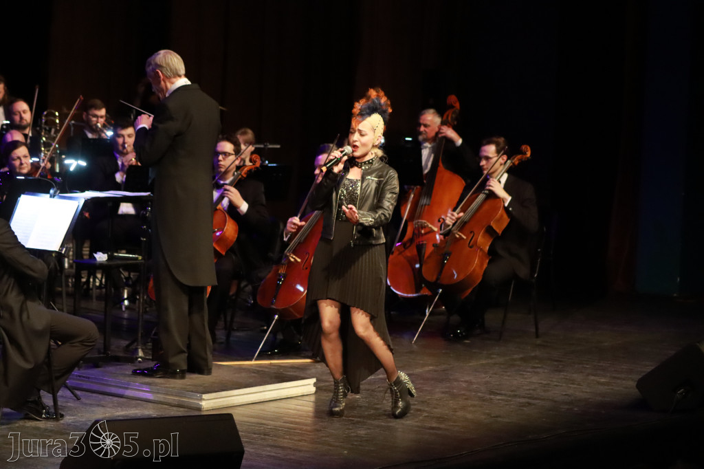 Fotorelacja I: Koncert Jubileuszowy Macieja Niesiołowskiego w MOK Zawiercie
