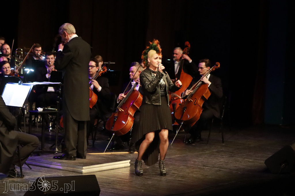 Fotorelacja I: Koncert Jubileuszowy Macieja Niesiołowskiego w MOK Zawiercie