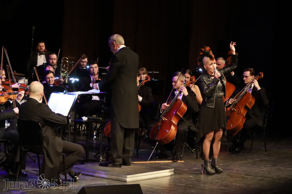 Fotorelacja I: Koncert Jubileuszowy Macieja Niesiołowskiego w MOK Zawiercie