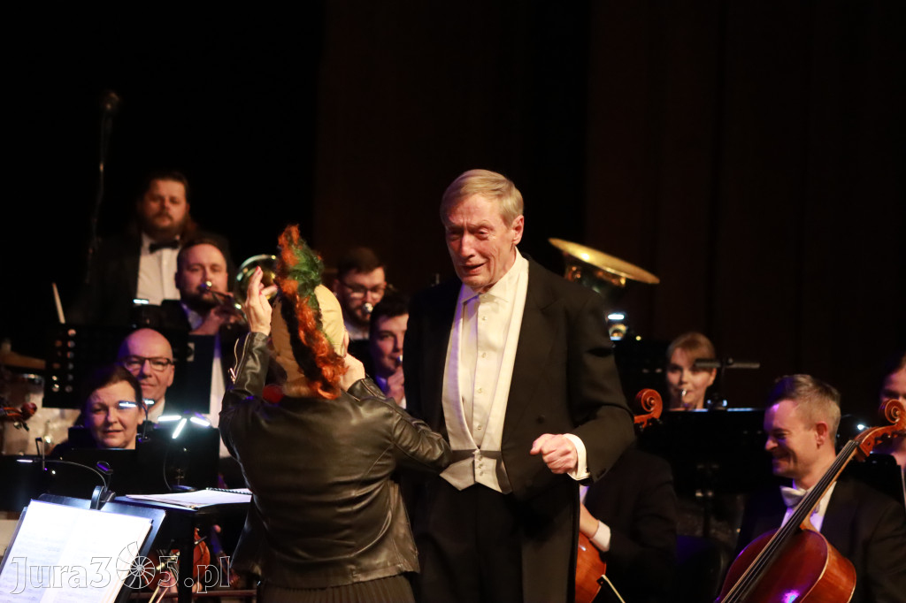 Fotorelacja I: Koncert Jubileuszowy Macieja Niesiołowskiego w MOK Zawiercie