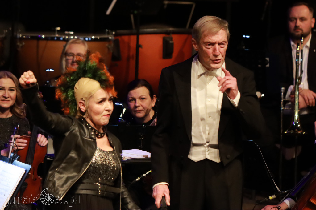 Fotorelacja I: Koncert Jubileuszowy Macieja Niesiołowskiego w MOK Zawiercie