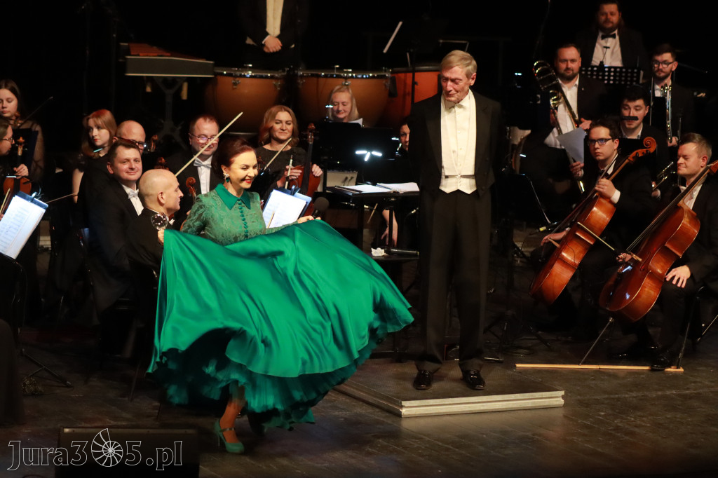 Fotorelacja I: Koncert Jubileuszowy Macieja Niesiołowskiego w MOK Zawiercie