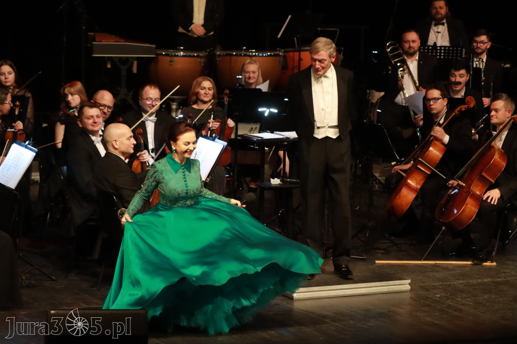 Fotorelacja I: Koncert Jubileuszowy Macieja Niesiołowskiego w MOK Zawiercie