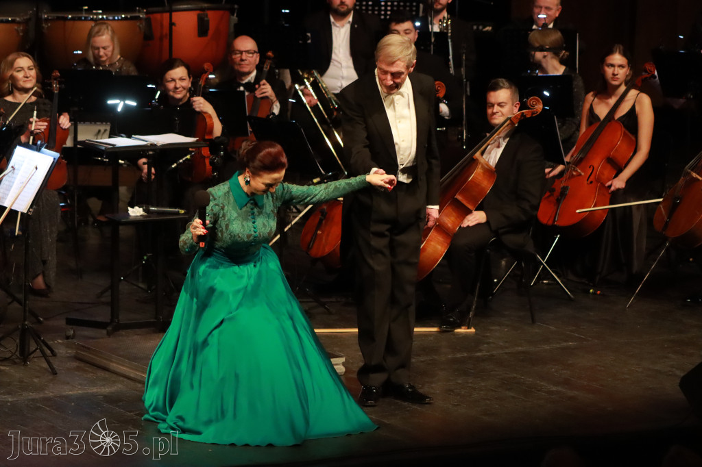 Fotorelacja I: Koncert Jubileuszowy Macieja Niesiołowskiego w MOK Zawiercie