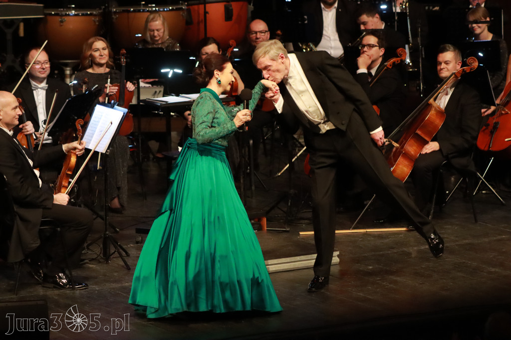 Fotorelacja I: Koncert Jubileuszowy Macieja Niesiołowskiego w MOK Zawiercie