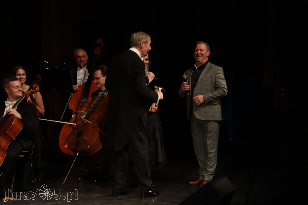 Fotorelacja I: Koncert Jubileuszowy Macieja Niesiołowskiego w MOK Zawiercie