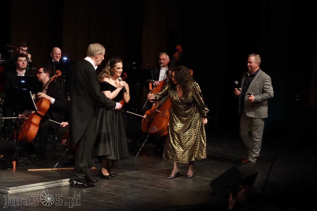 Fotorelacja I: Koncert Jubileuszowy Macieja Niesiołowskiego w MOK Zawiercie