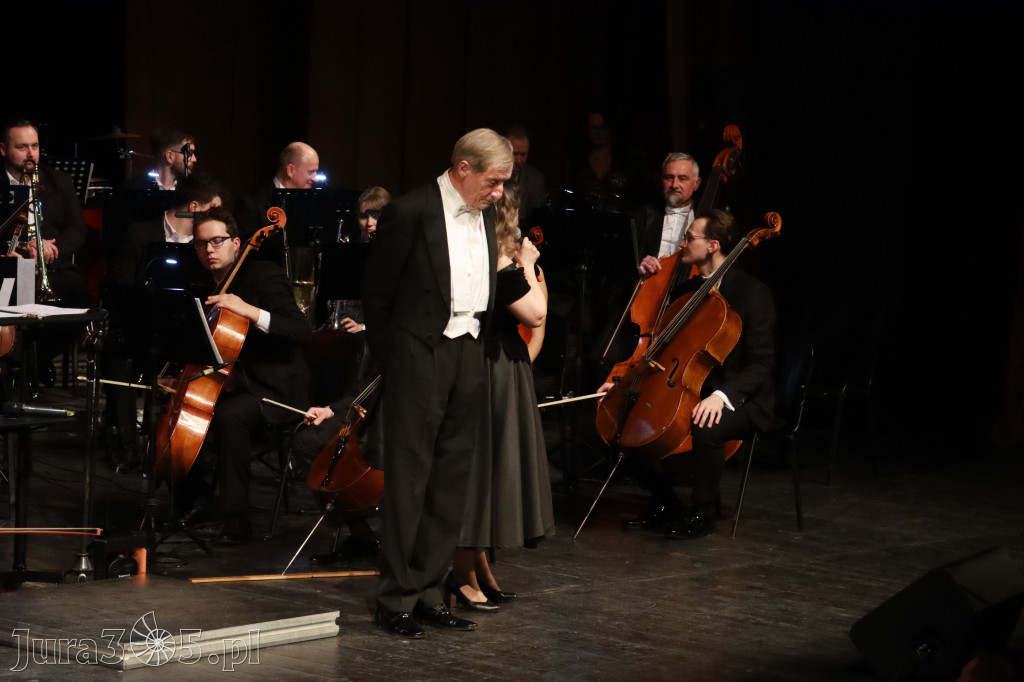 Fotorelacja I: Koncert Jubileuszowy Macieja Niesiołowskiego w MOK Zawiercie