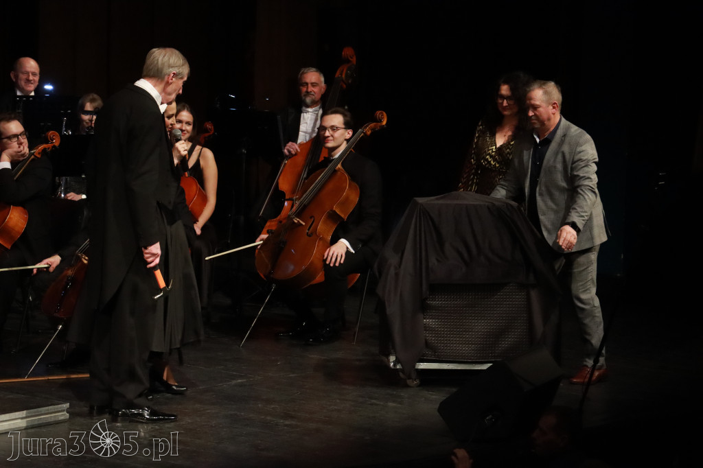 Fotorelacja I: Koncert Jubileuszowy Macieja Niesiołowskiego w MOK Zawiercie