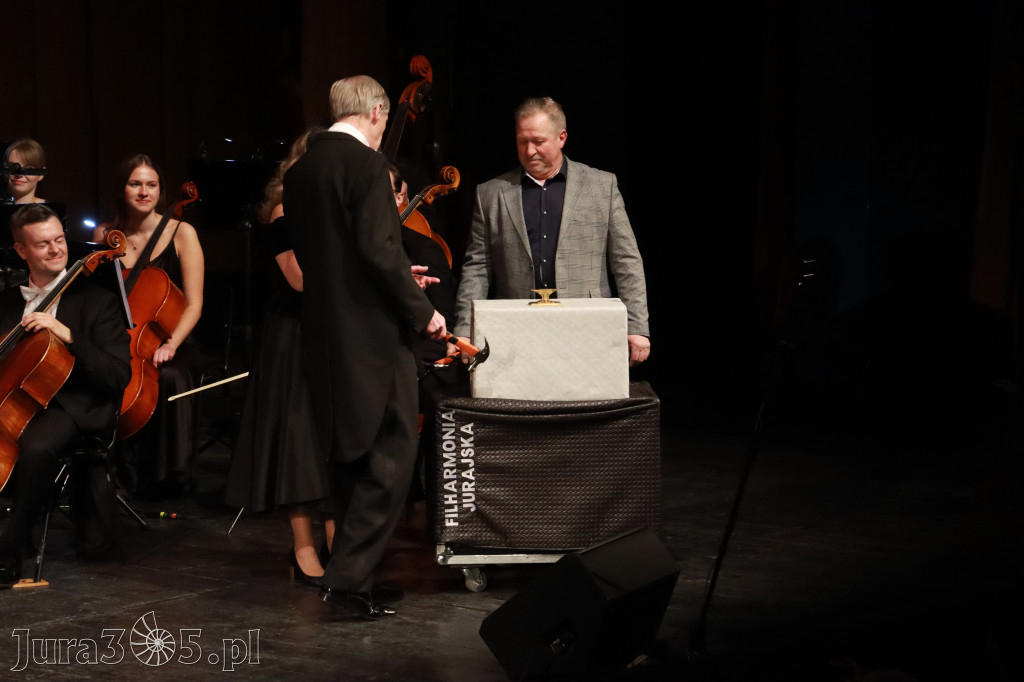 Fotorelacja I: Koncert Jubileuszowy Macieja Niesiołowskiego w MOK Zawiercie