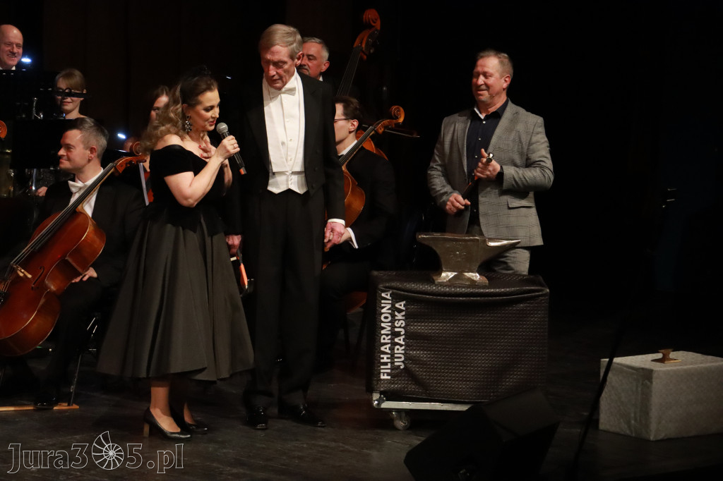 Fotorelacja I: Koncert Jubileuszowy Macieja Niesiołowskiego w MOK Zawiercie