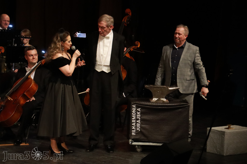 Fotorelacja I: Koncert Jubileuszowy Macieja Niesiołowskiego w MOK Zawiercie