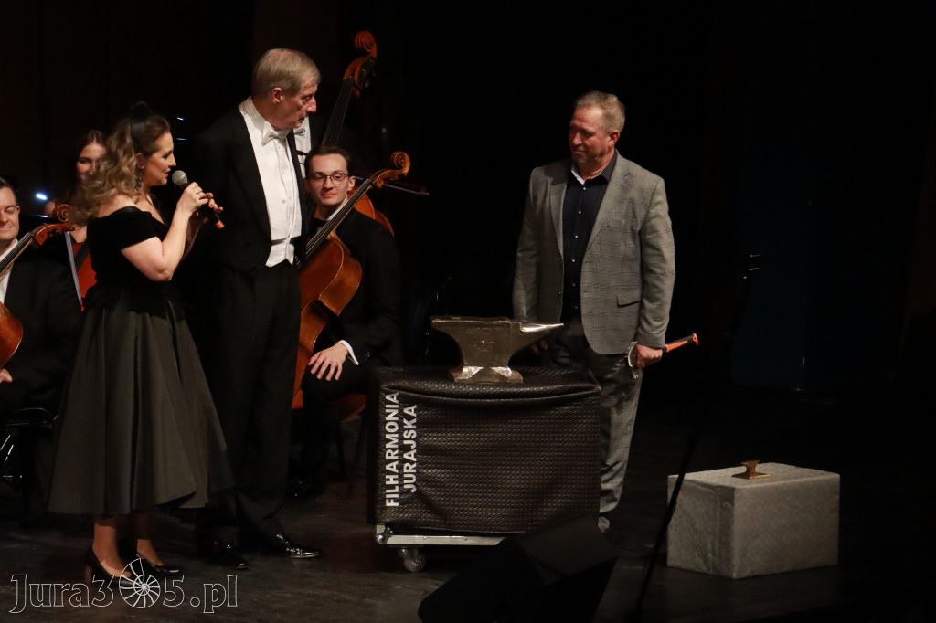 Fotorelacja I: Koncert Jubileuszowy Macieja Niesiołowskiego w MOK Zawiercie