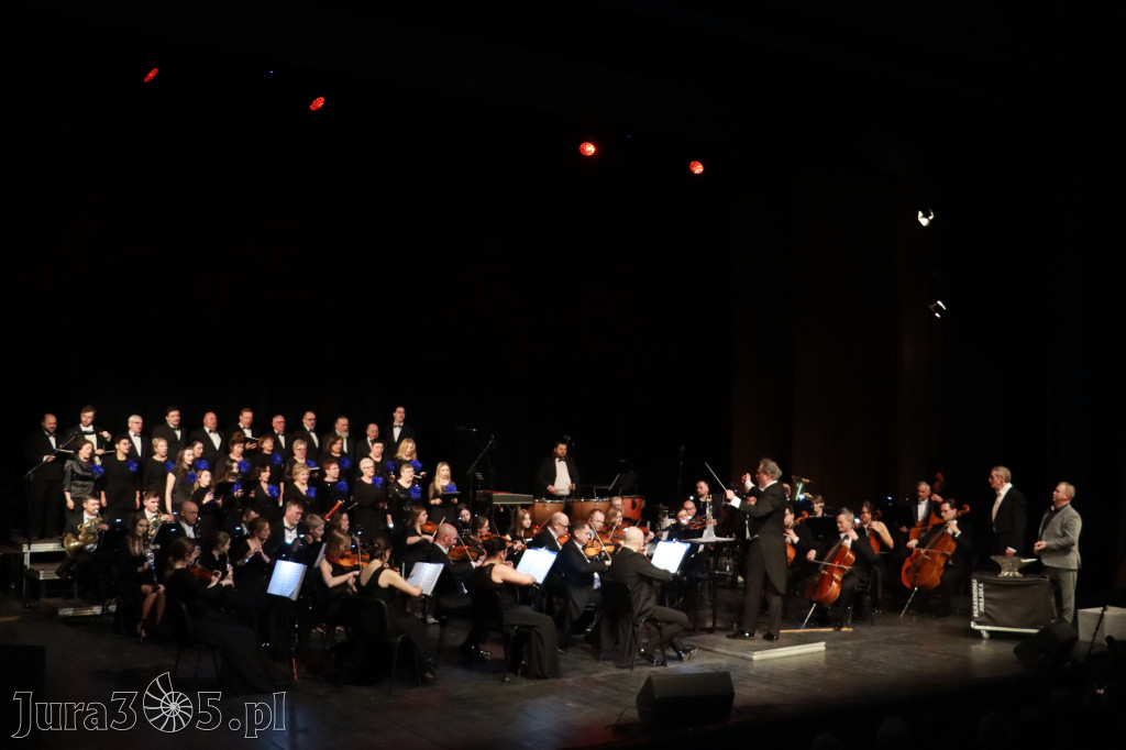 Fotorelacja I: Koncert Jubileuszowy Macieja Niesiołowskiego w MOK Zawiercie