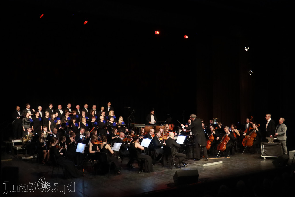 Fotorelacja I: Koncert Jubileuszowy Macieja Niesiołowskiego w MOK Zawiercie