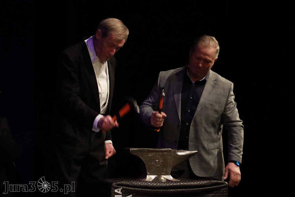 Fotorelacja I: Koncert Jubileuszowy Macieja Niesiołowskiego w MOK Zawiercie