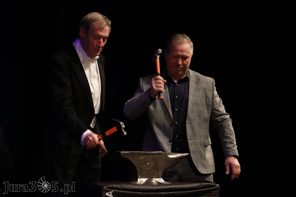 Fotorelacja I: Koncert Jubileuszowy Macieja Niesiołowskiego w MOK Zawiercie