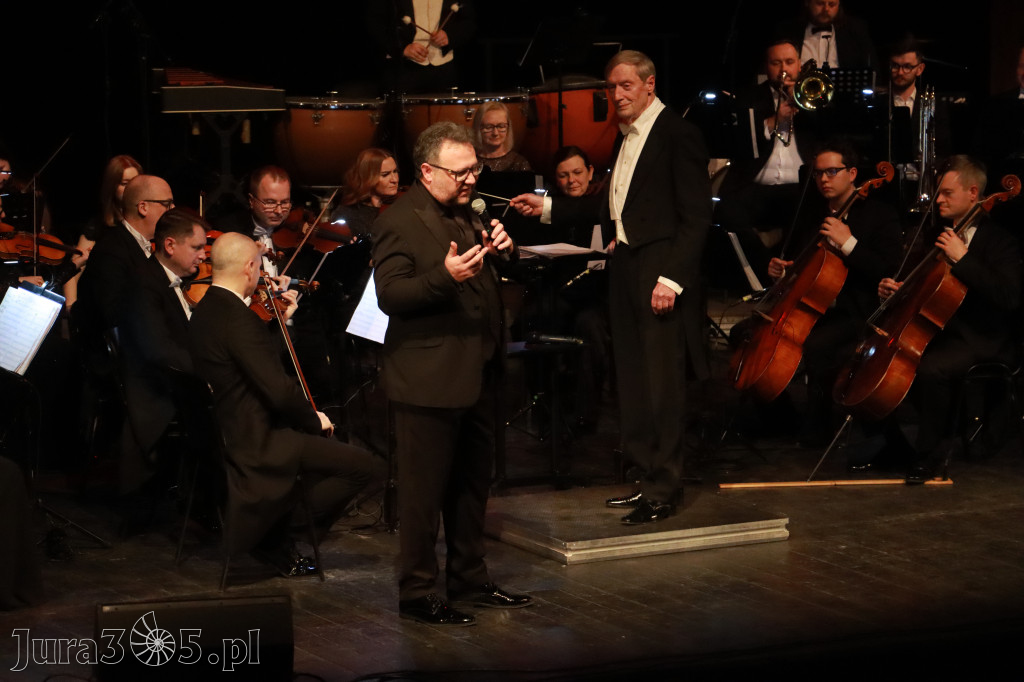 Fotorelacja I: Koncert Jubileuszowy Macieja Niesiołowskiego w MOK Zawiercie