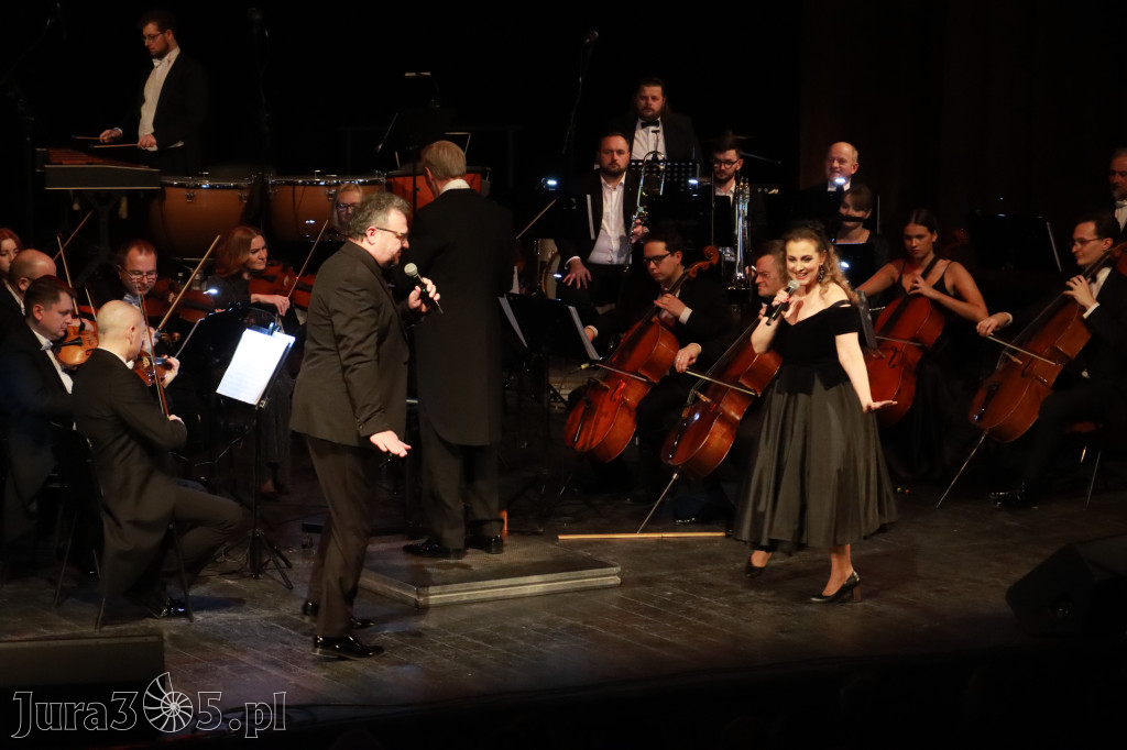 Fotorelacja I: Koncert Jubileuszowy Macieja Niesiołowskiego w MOK Zawiercie