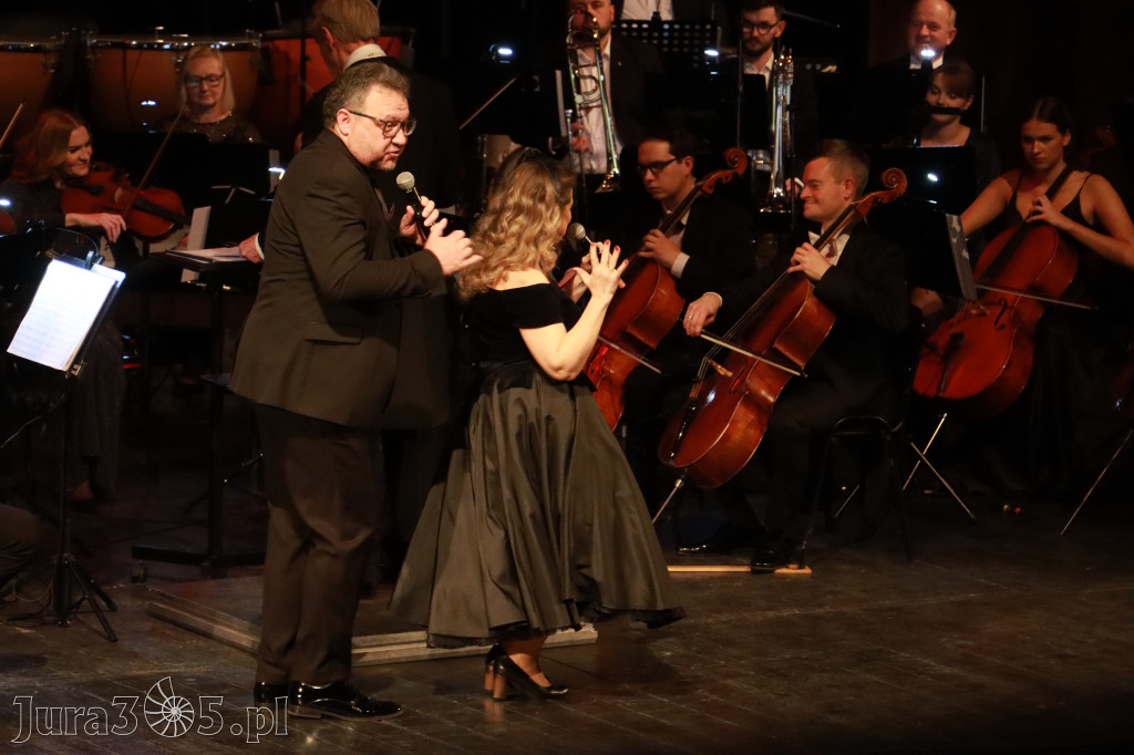 Fotorelacja I: Koncert Jubileuszowy Macieja Niesiołowskiego w MOK Zawiercie
