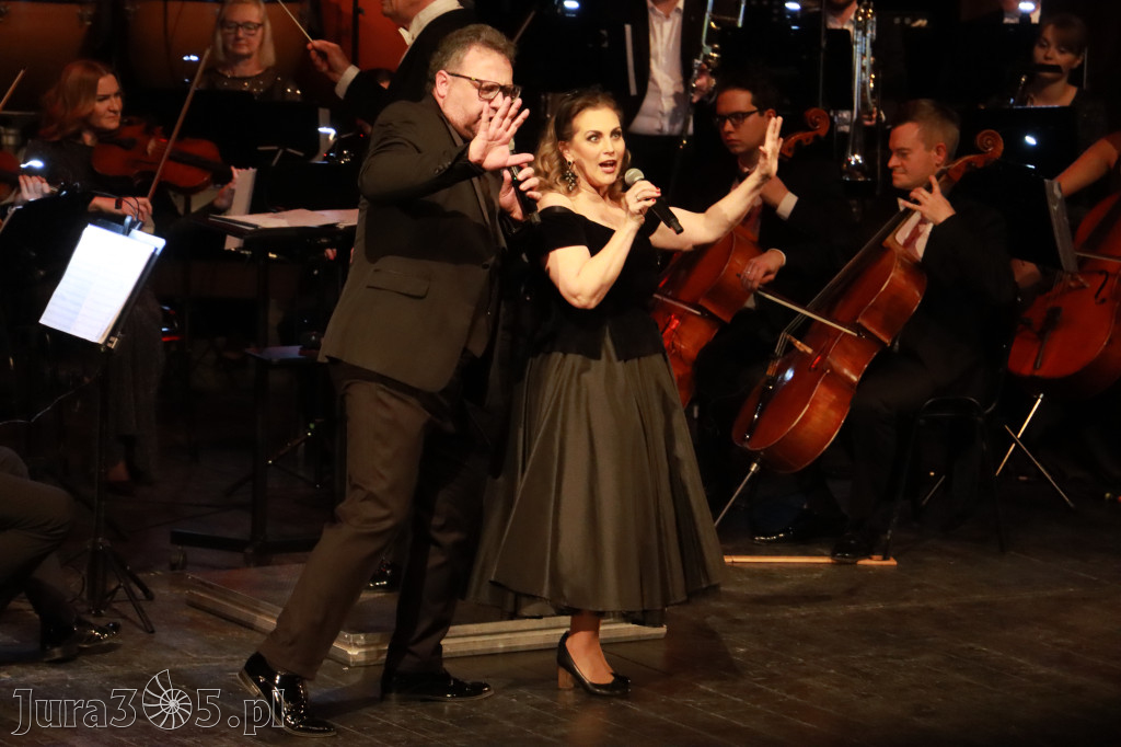 Fotorelacja I: Koncert Jubileuszowy Macieja Niesiołowskiego w MOK Zawiercie