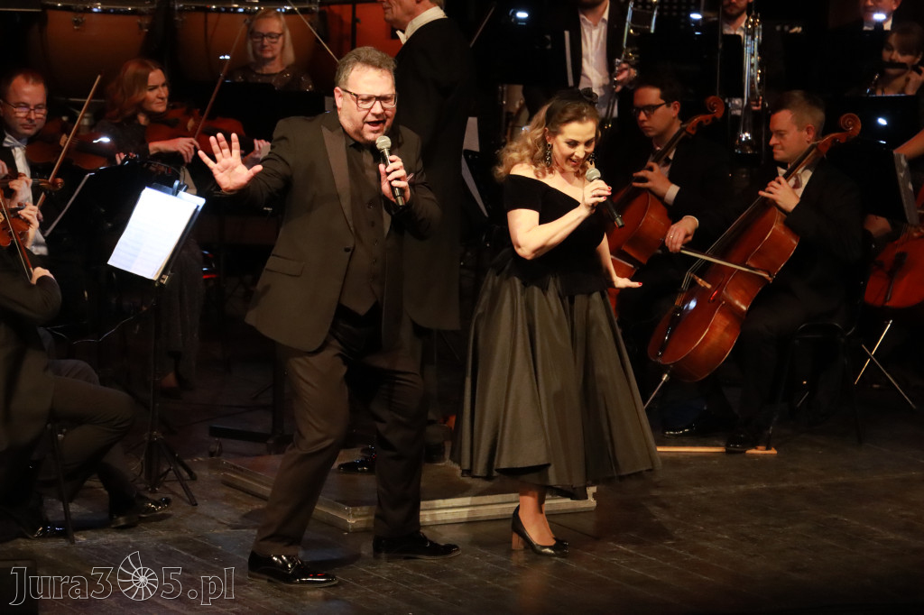 Fotorelacja I: Koncert Jubileuszowy Macieja Niesiołowskiego w MOK Zawiercie