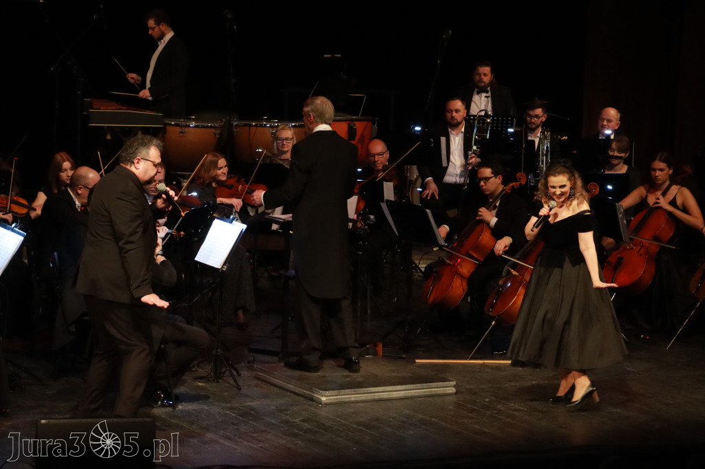 Fotorelacja I: Koncert Jubileuszowy Macieja Niesiołowskiego w MOK Zawiercie