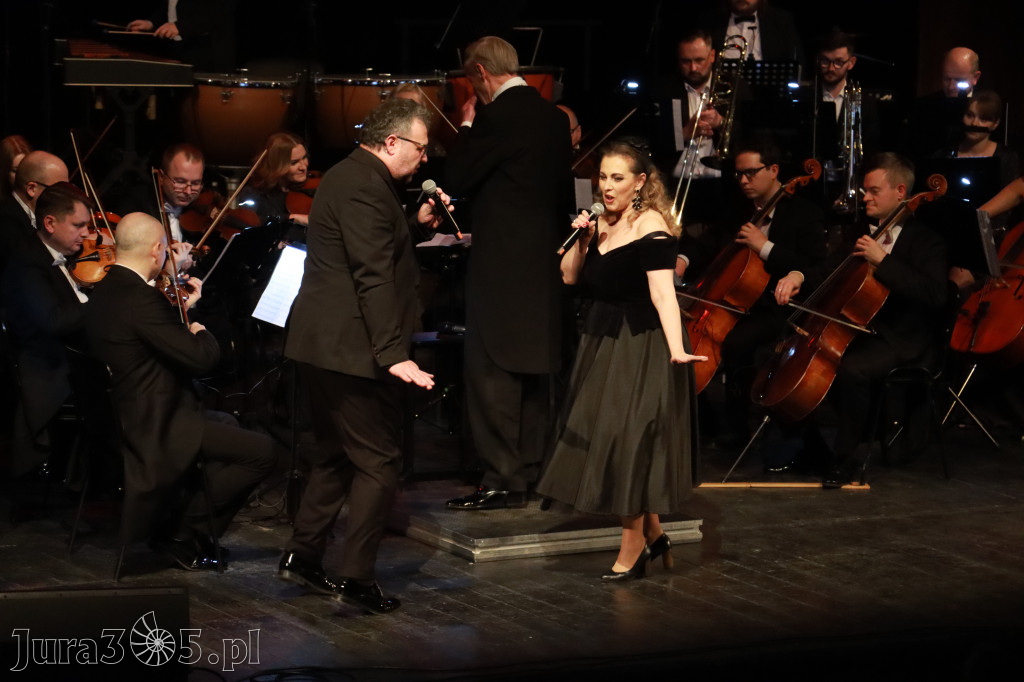 Fotorelacja I: Koncert Jubileuszowy Macieja Niesiołowskiego w MOK Zawiercie