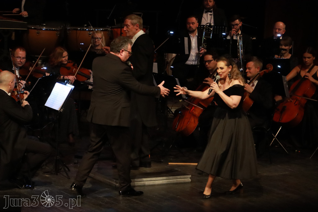 Fotorelacja I: Koncert Jubileuszowy Macieja Niesiołowskiego w MOK Zawiercie