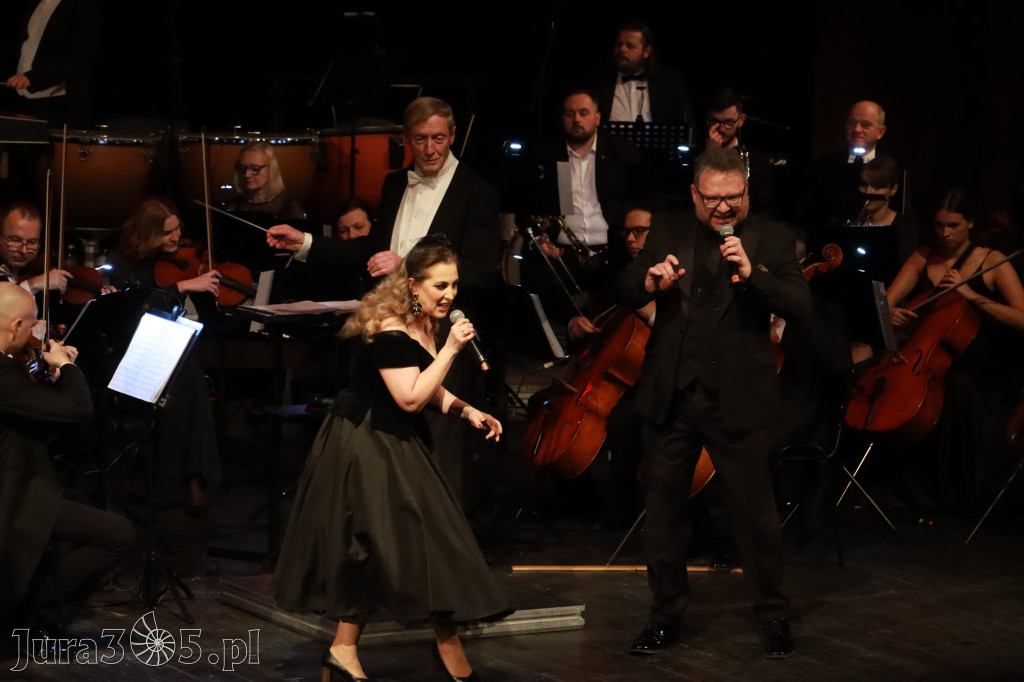 Fotorelacja I: Koncert Jubileuszowy Macieja Niesiołowskiego w MOK Zawiercie