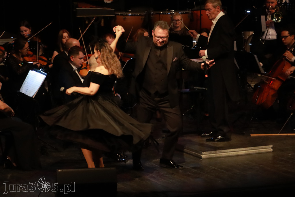 Fotorelacja I: Koncert Jubileuszowy Macieja Niesiołowskiego w MOK Zawiercie