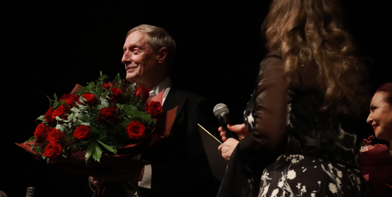 Fotorelacja II: Koncert Jubileuszowy Macieja Niesiołowskiego w MOK Zawiercie