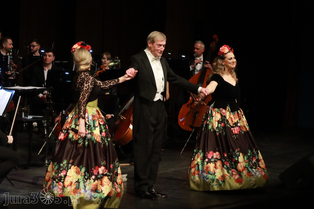 Fotorelacja II: Koncert Jubileuszowy Macieja Niesiołowskiego w MOK Zawiercie