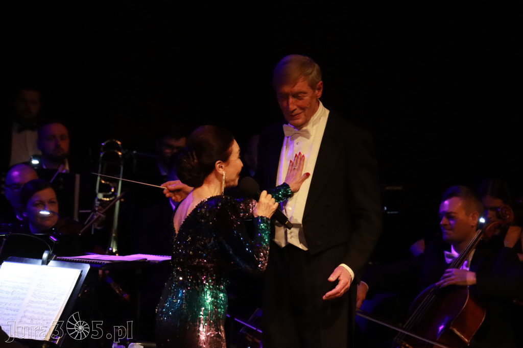 Fotorelacja II: Koncert Jubileuszowy Macieja Niesiołowskiego w MOK Zawiercie