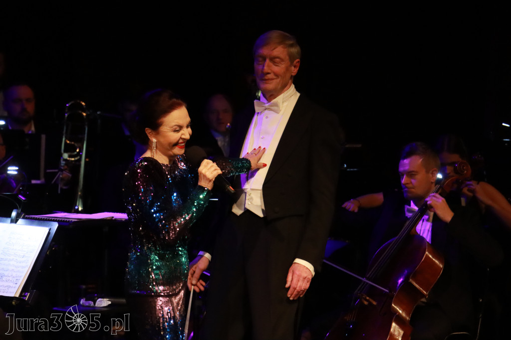 Fotorelacja II: Koncert Jubileuszowy Macieja Niesiołowskiego w MOK Zawiercie