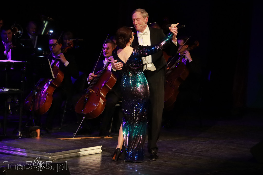 Fotorelacja II: Koncert Jubileuszowy Macieja Niesiołowskiego w MOK Zawiercie