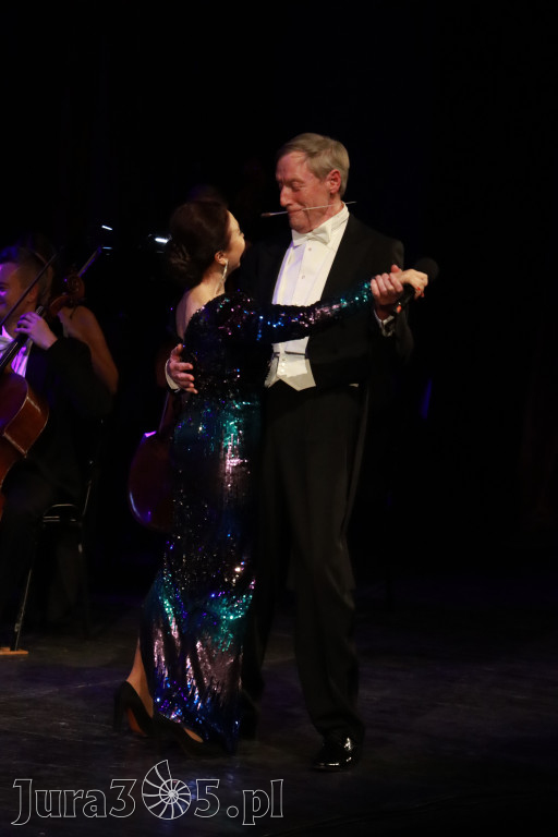 Fotorelacja II: Koncert Jubileuszowy Macieja Niesiołowskiego w MOK Zawiercie