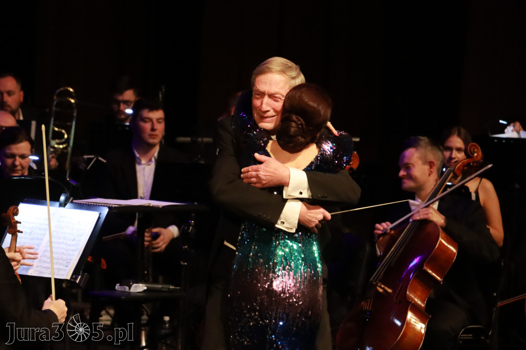 Fotorelacja II: Koncert Jubileuszowy Macieja Niesiołowskiego w MOK Zawiercie